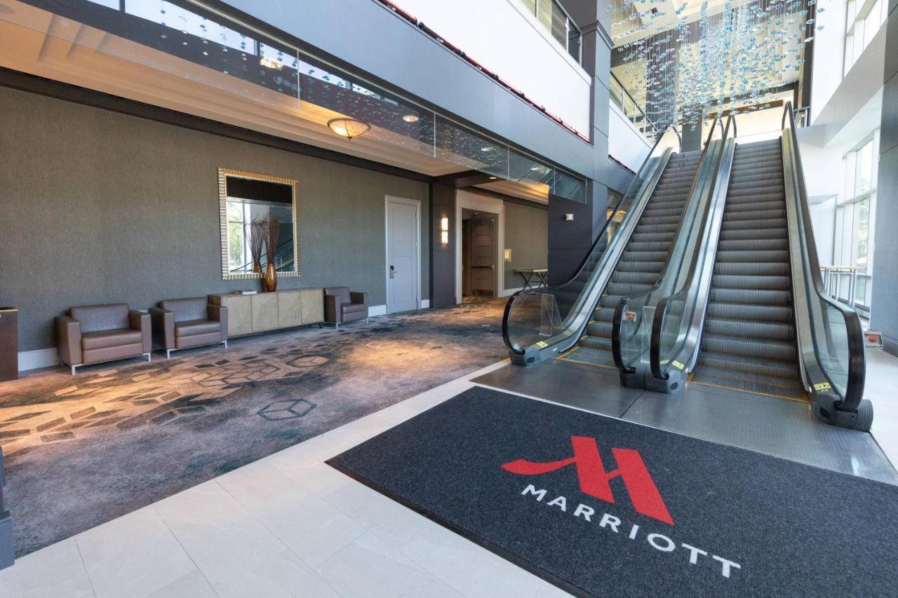 Bethesda North Marriott Hotel & Conference Center Exterior photo